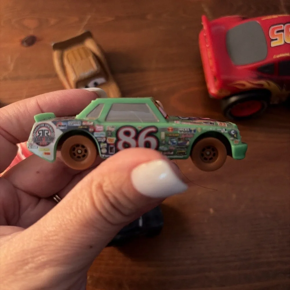 LOT OF 6 DISNEY PIXAR CARS TOYS